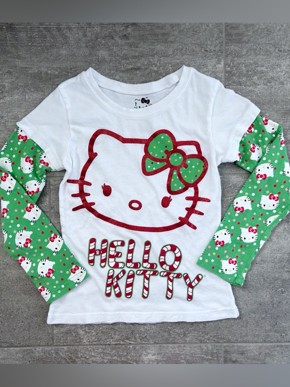 Hello Kitty Christmas Tee Size 6